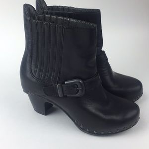 Dansko Mid black leather clog boots w/ buckle